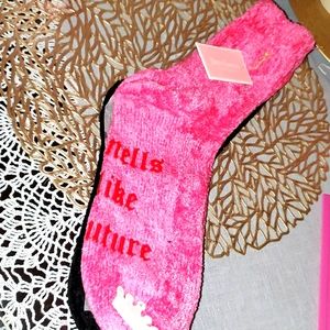 2 PAIRS JUICY COUTURE RIDICULOUSLY SOFT SOCKS